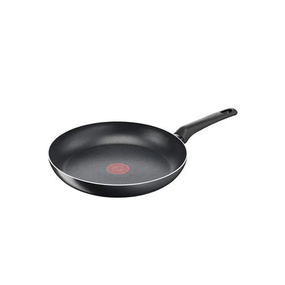 Tefal B5560453 Omega tava s non-stick premazom, prikazana na slici s ručkom i glatkom površinom za kuhanje.