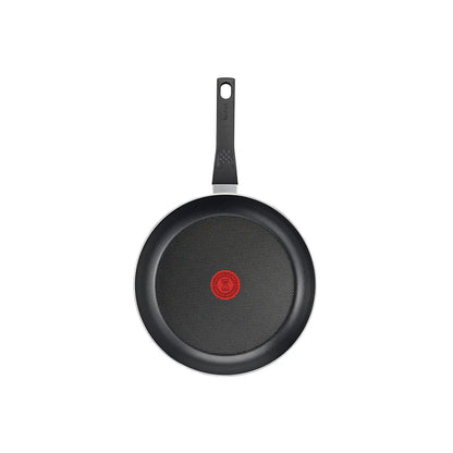 Omega Tefal Simple Cook B5560553 tava s neprijanjajućim premazom, prikazana s ravnom površinom i drškom za kuhanje