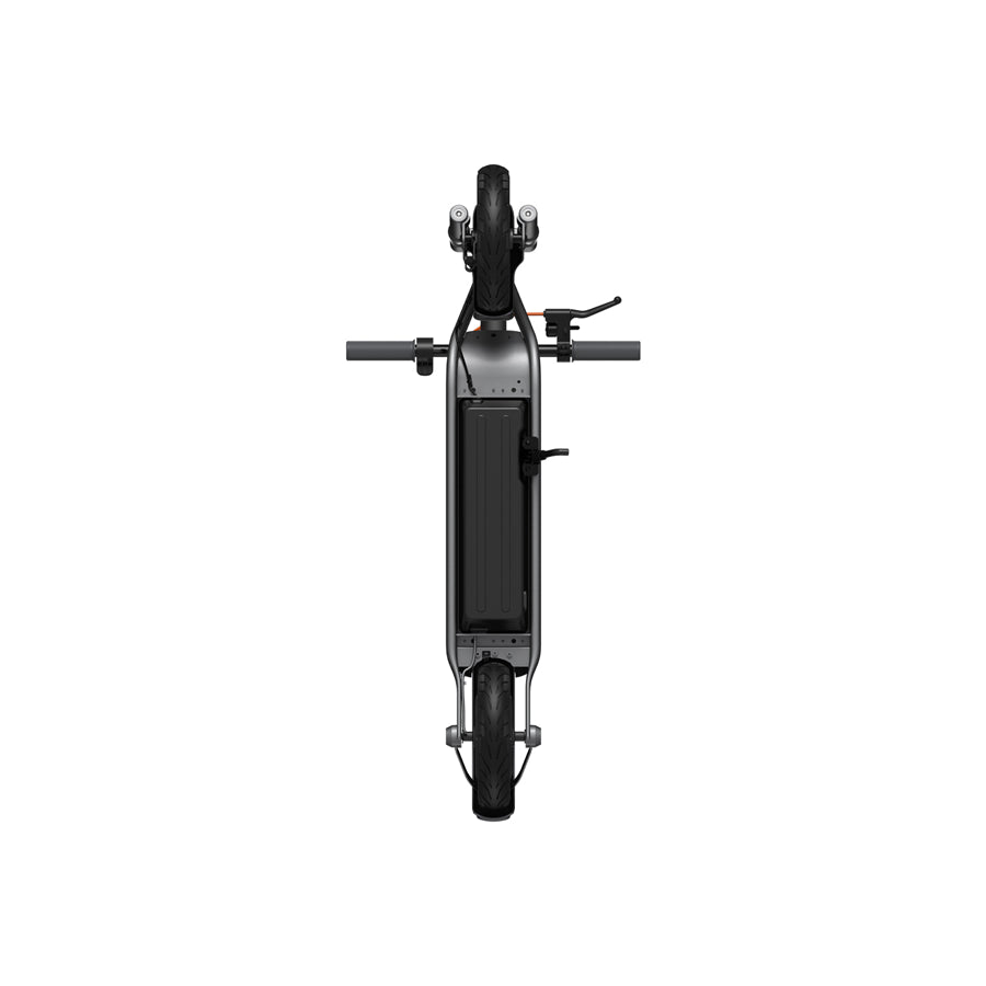 Električni romobil Xiaomi Electric Scooter 6 Lite BHR08R6GL marke Omega, prikazan s kotačima i upravljačem na slici.