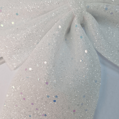 Decoris ukrasna mašna bijela s glitterom 20×24 cm – ukras za bor, vijence, girlande i poklone