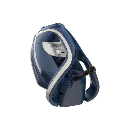 Parna peglanje s Tefal FV6872E0 Omega, moderna pegla na paru s prikazom i ergonomski dizajn.