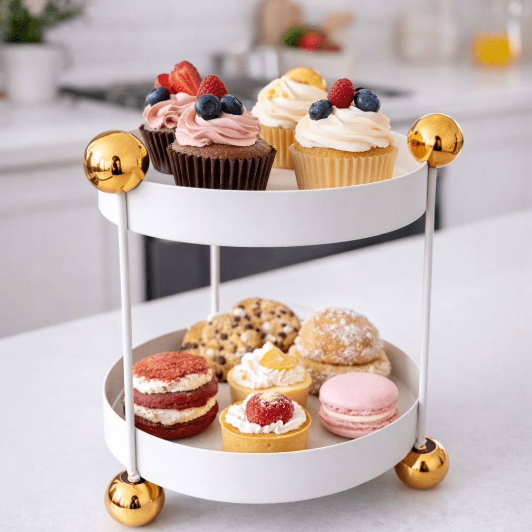 Mali metalni dvoslojni okrugli organizator 18x25 cm – bež sa zlatnim detaljima