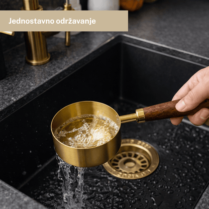 Kuhinjska mjerica 125 ml (1/2 cup) – metalna zlatna mjerna posudica s drvenom drškom, 18,5×7×3 cm