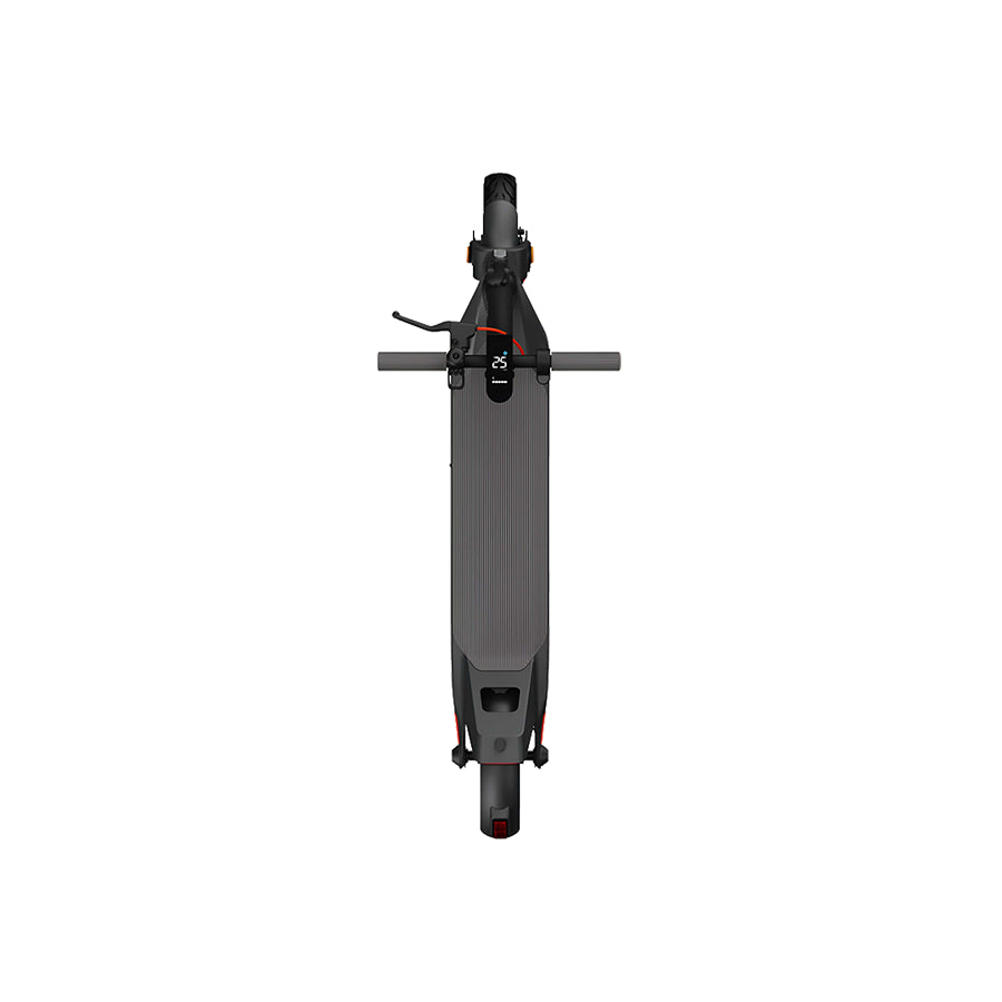 Električni romobil Xiaomi Scooter 4 Lite 2. generacije s bijelim i crnim bojama, prikazan na slici