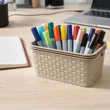 Plastična korpica za organizaciju 20 × 14 cm – bež, pleteni izgled